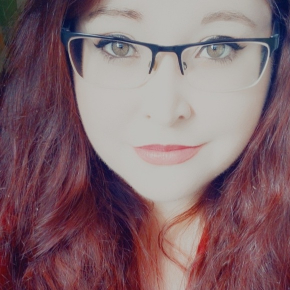 Meet your Posher, Kristin - Picture 1 of 1